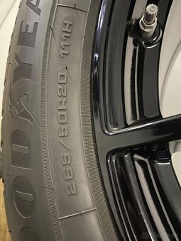 Original alu Mercedes EQS X296 R20 265/50/20 98% - 7