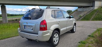 Hyundai Tucson 2.0 CDRi 4x4 manuál ťažné - 7
