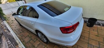 Volkswagen jetta highline - 7