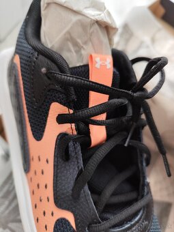 Under Armour shoes 44 - 7