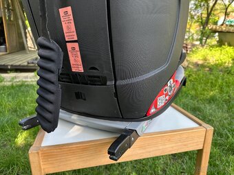 Autosedačka CHICCO Oasys 2-3 FixPlus Evo Jet Black (15-36 kg - 7