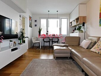 LUXUSNÝ, VEĽKÝ 4-IZB. BYT KOMPLETNE ZARIADENÝ S BALKÓNOM - 7