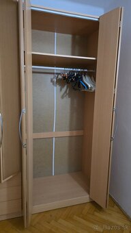 Skriňa v dobrom stave - 7