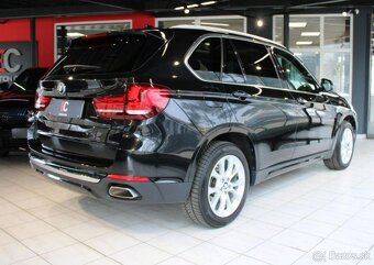 BMW X5 xDrive40d nafta automat - 7