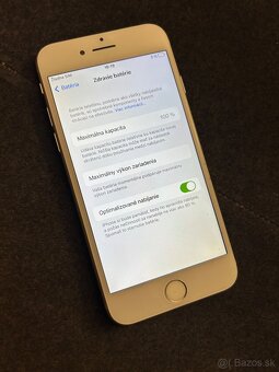 iPhone 8 64GB - 100% batéria - 7
