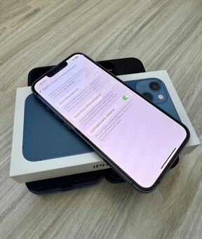 Predám iPhone 13 128GB – modrý, výborný stav - 7