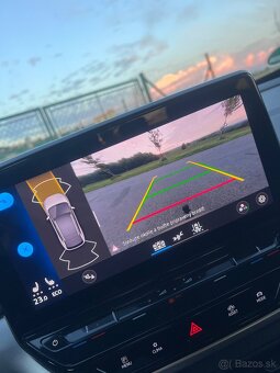 VW ID 4 PERFORMACE 150KW 51.000km ŤAŽNÉ WEBASTO - 7