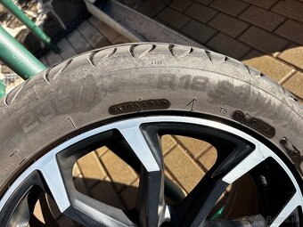 235/45 R18 Škoda Superb - 7