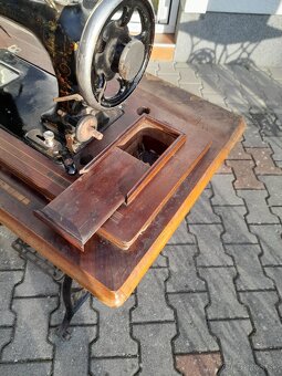 SIJACI STROJ SINGER - 7