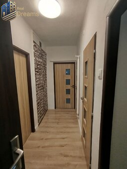 Na predaj  novo zrekonštruovaný 3 – izbový byt v Seliciach s - 7