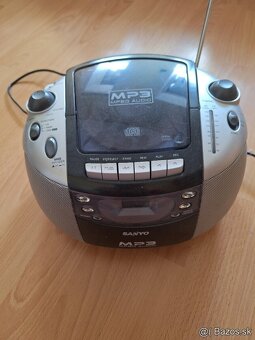 Prenosný CD + Kazetový Rádiomagnetofón PANASONIC - 7