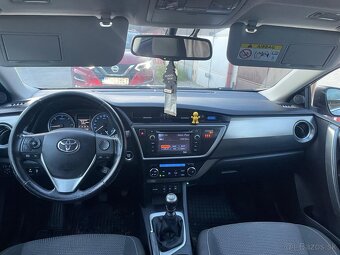 Toyota AURIS 2.0D-4D Diesel M6 TOP STAV - 7