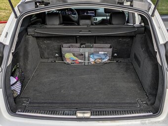 Mercedes-Benz E trieda Kombi 400 4MATIC 3.5 V6 AMG Line - 7