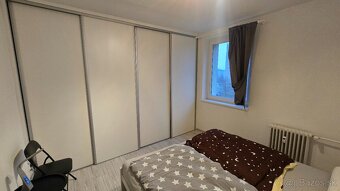 Priestranný 3-izbový byt (74 m²) s balkónom a šatníkom - 7