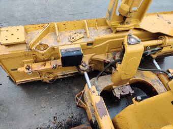 Pásový DOZÉR CAT D6K LGP - 7