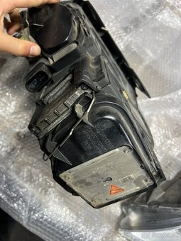 Predne svetlo prave Bi-xenon vw Passat b6 3c0941752k - 7