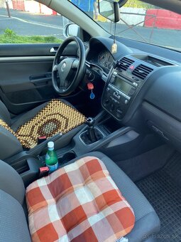 Volkswagen Jetta - 7