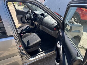 Predám subaru g3x justy - 7