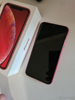 Predam iPhone XR červený - 7