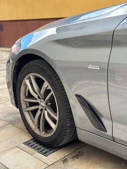 BMW 520d Sport Line - 7