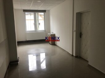 NA PREDAJ TROJPODLAŽNÝ POLYFUNKČNÝ OBJEKT V SNINE - 7