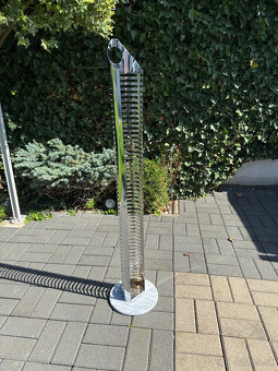 Vertikálny stojan pre 50 ks CD a DVD média - 7