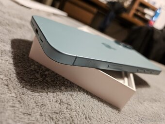 Apple iPhone 16 plus poistený - 7