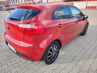 KIA Rio 2013 63kw Hatchback benzín - 7