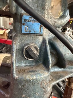 Magnetická Vrtacka  Narex - 7