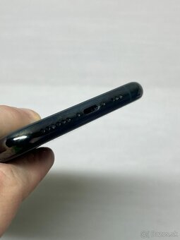 IPHONE 11 PRO • 64GB - 7