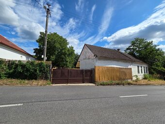 Stavebný pozemok v centre Lozorna s platným stav. povolením - 7