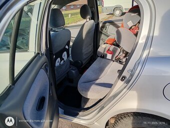 Toyota Yaris 1.0 v top stave - 7