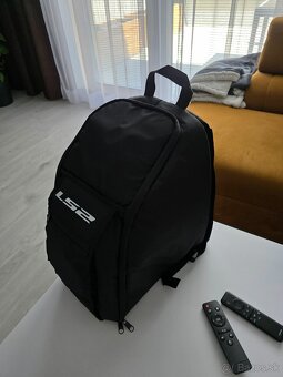 Prilba na motorku - 7