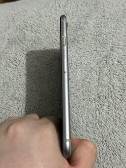 Predám Apple iPhone 6S 16GB Veľmi zachovalom stave - 7