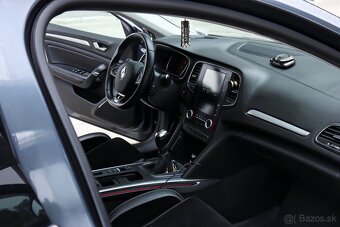 RENAULT MEGANE Hatchback - 7