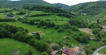 Stavajte okamžite -pozemok s povolením a prípojkami II - 7