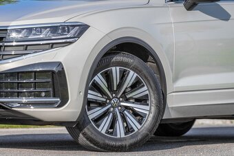 VW TOUAREG Elegance 3.0l V6 TDI SCR 4MOTION 210kW (286PS) - 7