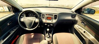 Kia Rio - 7