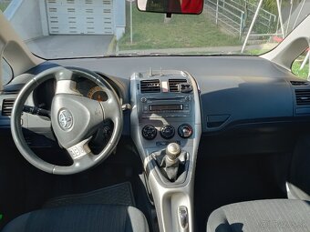 Toyota Auris 1.6 S 5 D Benzin 91 KW - 7