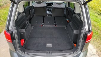 Volkswagen Touran 2.0 TDI Comfortline DSG - 7