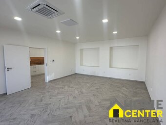 PREDAJ : MODERNÁ POLYFUNKČNÁ BUDOVA NA BÝVANIE AJ PODNIKANIE - 7