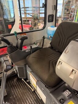 Bagr Takeuchi TB219 - 7