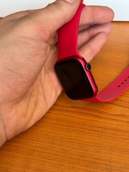 Apple Watch 7 45mm Red - 7
