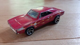 Hotwheels autíčka - 7