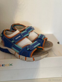Predám takmer nové sandále Geox - 7