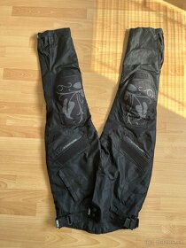 Prilba, rukavice, bunda, nohavice, topánky, ľadvinák - 7