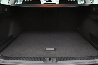 Volkswagen Passat Variant 2.0 TDI DSG EVO Elegance - 7