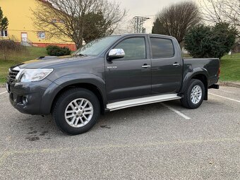 Toyota Hilux 3.0 D-4D 126kw A/T 4x4 - 7