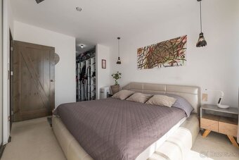 ZELENÁ STRÁŇ - PRIESTRANNÝ 4 IZBOVÝ BYT, 3 TERASY, 2 GARÁŽOV - 7