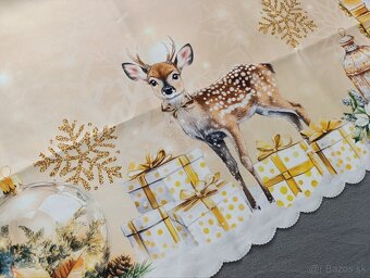 Veľký vianočný obrus so zvieratkami a Snehuliakom - 7